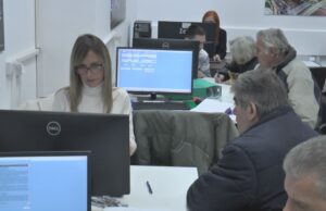 Grad Niš počeo isplatu treće rate zaostalih zarada radnicima propalih preduzeća Potpisivanje reprograma zaostalih zarada