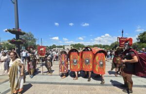 NIŠ JE DANAS BIO RIM: Spektakularni početak Rimskog festivala “Konstantin Veliki” oduševio hiljade građana Spektakularni početak Rimskog festivala Konstantin Veliki