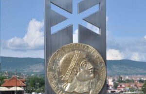 Niš danas obeležava gradsku slavu uz liturgiju, akademiju i Palilulsko veče Spomenik caru Konstantinu