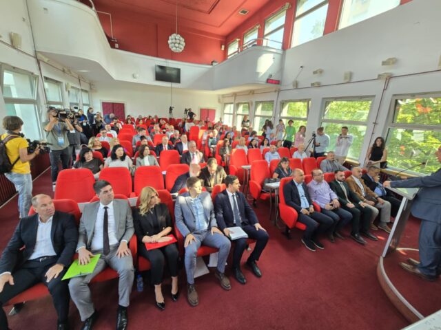 10. sednica Skupštine Grada Niša 10. sednica Skupštine Grada Niša