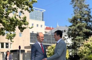 Premijer Đuro Macut danas prvi put posetio Niš prof, dr Đuro Macuta i Dragoslav Pavlović