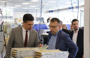 Gradonačelnik obišao Kompaniju Spintec Gradonačelnik obišao Kompaniju Spintec -