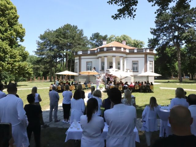 Izložba slika Žena