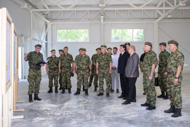 Ministar odbrane Bratislav Gašić obilazak kasarni u Nišu