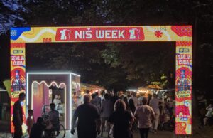 Zvuci muzike 90-ih odjekivali Tvrđavom. Na Niš week-u nastupili Indira Levak, Knez i Trik FX Niš Week