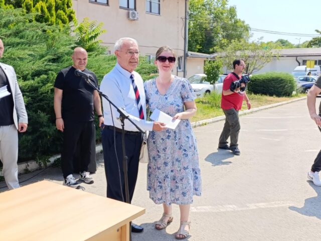 Roditeljima sa tri i više deteta pomoć GO Crveni Krst