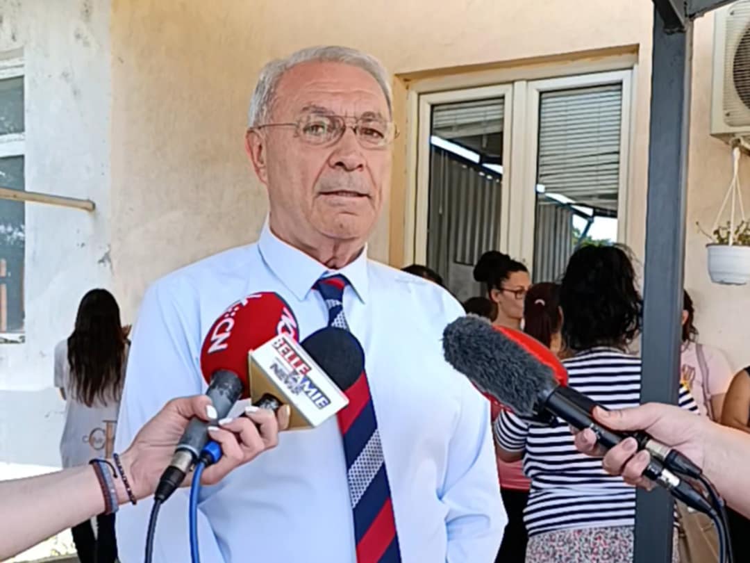prof. dr Miroslav Milutinović