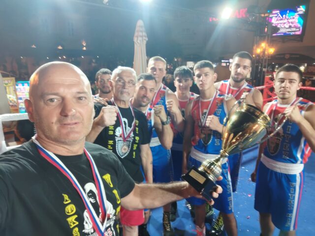Bokseri Viteza treći u Arena fight lig