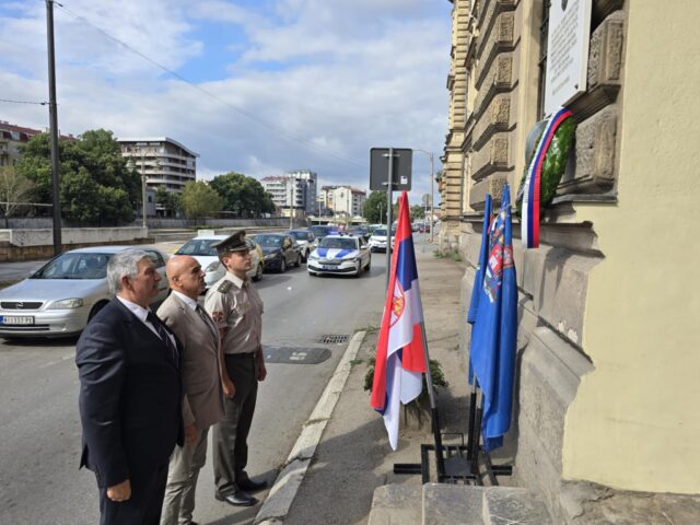 Položeni venci i odata pošta stradalima u Velikom ratu Položeni venci i odata pošta stradalima u Velikom ratu