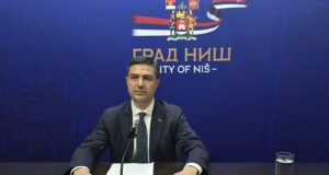 Grad Niš ulaže u decu, sport i infrastrukturu: Gradonačelnik Pavlović o isplatama, besplatnom prevozu i novim projektima Dragoslav Pavlović