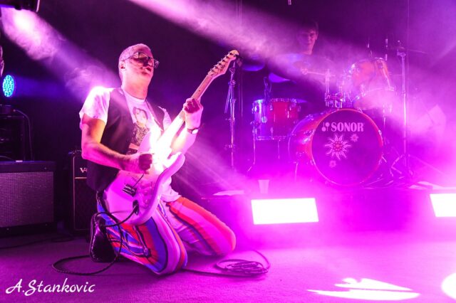 Električni orgazam Električni orgazam