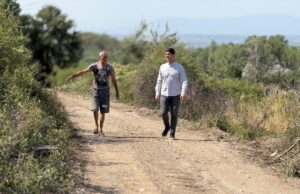 Počelo uređenje puta do groblja u Gornjem Komrenu Miloš Đorđević u Gornjem Komrenu