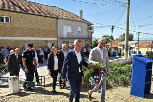 Gornji Matejevac: Sećanje na hrabre borce iz Drugog svetskog rata Polaganje venaca u Grornjem Matejevcu