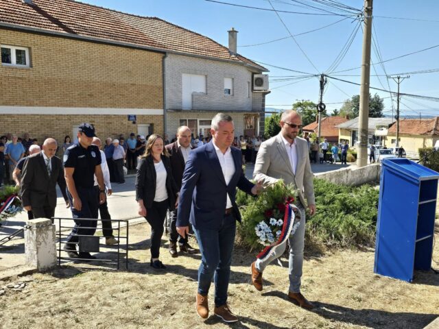 Polaganje venaca u Grornjem Matejevcu