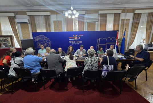 Povećan broj telefonskih linija za kontakt sa građanima Prijem građana u Gradskoj kuć