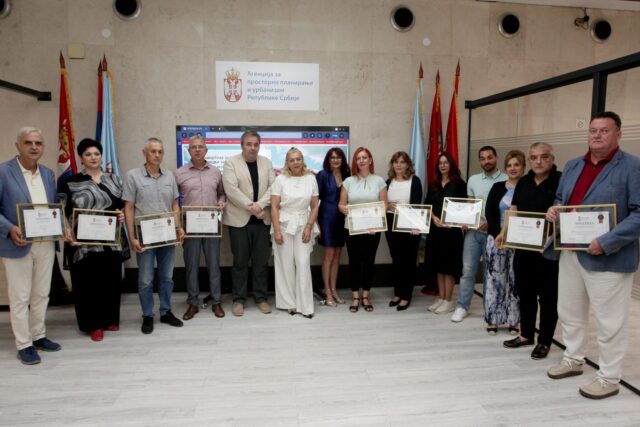 Uručenje prve licence za izradu planskih dokumenata