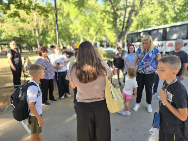 Zajednički odmor za decu i hranitelje na Zlatiboru zajednički odmor za decu i hranitelje na Zlatiboru