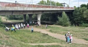 Niški gljivari i školarci u akciji čišćenja obale Nišave Akcija Čisto iz ljubavi