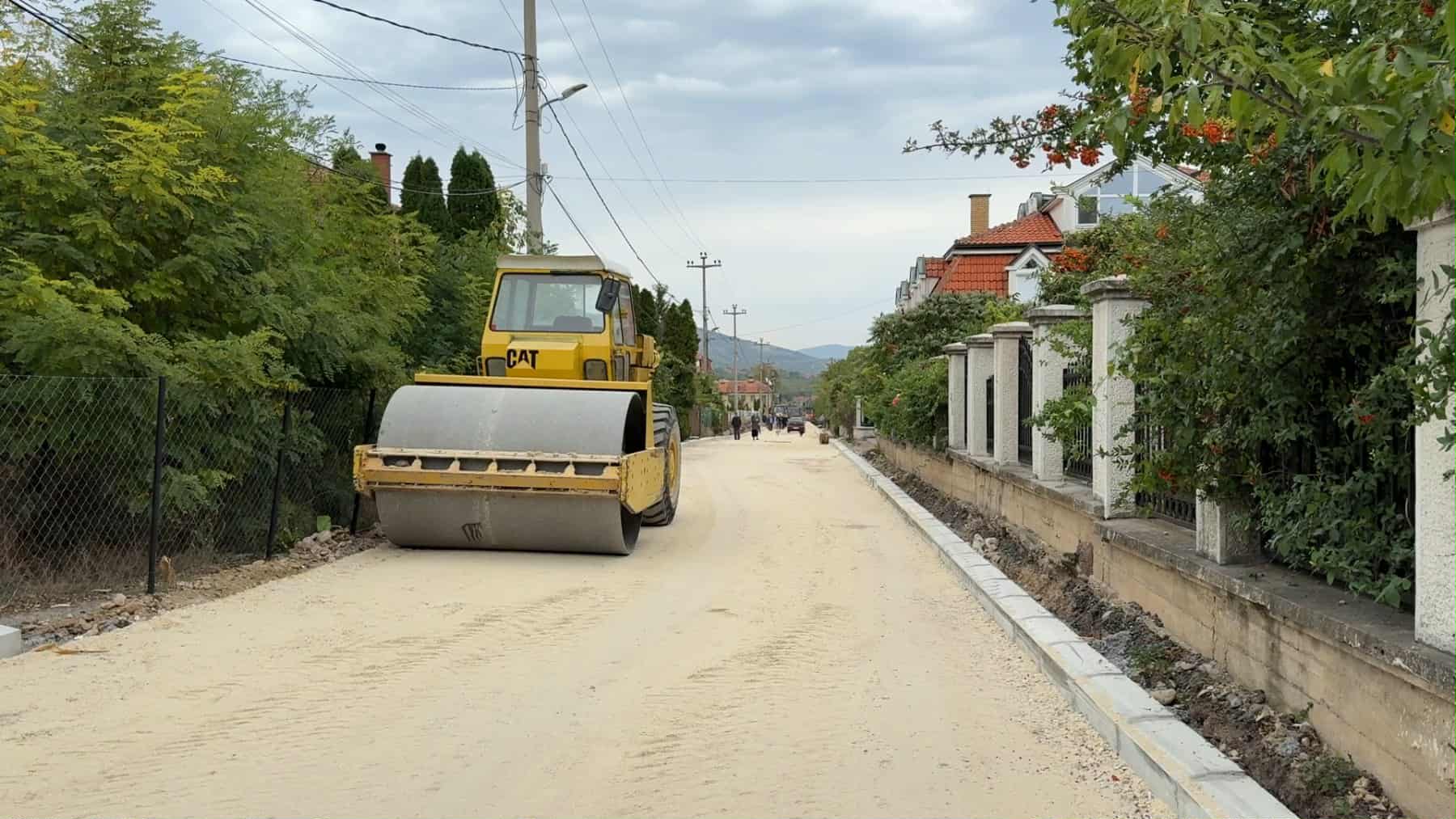 Asfaltiranje ulice Živojina Đokića