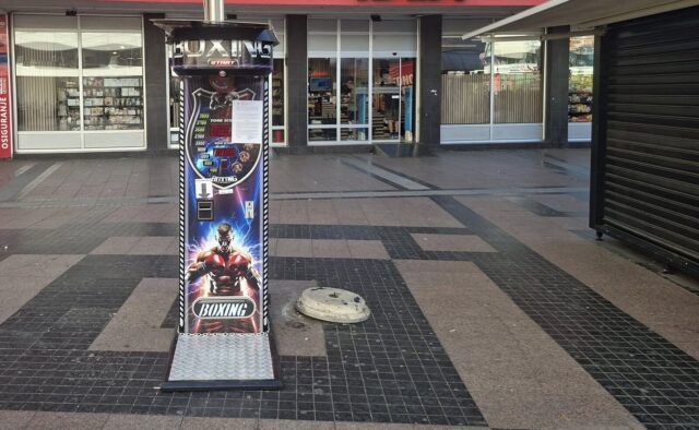 Bokserska kruška u centru Niša