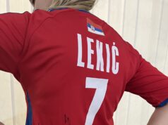 Dres rukometne reprezentacije Srbije sa potpisom Andree Lekić na novoj licitaciji LFN Dres Andrea Lekića
