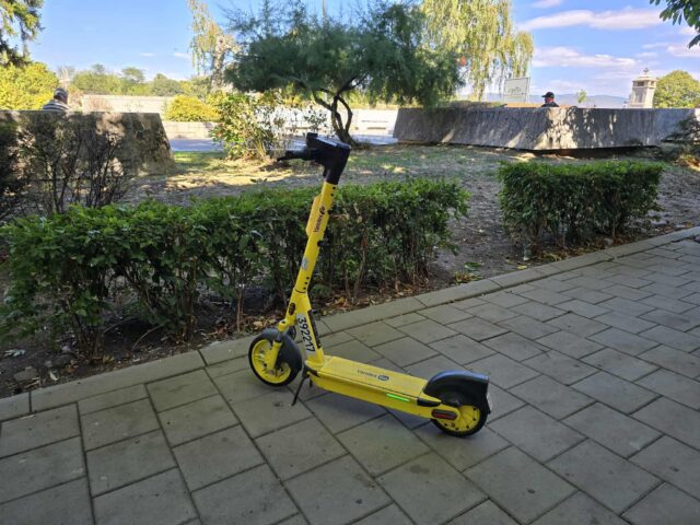 Električni trotinet