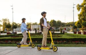 Niš prvi u Srbiji dobio mogućnost iznajmljivanja električnih trotineta u gradu Grad Niš i Yandex omogućili rentiranje električnih trotineta u Nišu