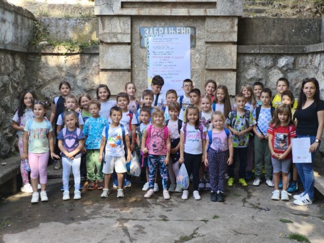 Humanitarna akcija Čepening učenika iz OŠ Vožd Karađorđe u Knez selu Humanitarna akcija Čepening učenika iz OŠ Vožd Karađorđe u Knez selu