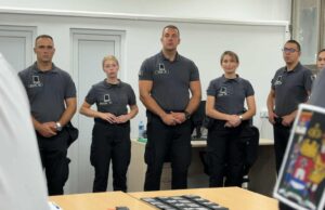 Niš dobio novu klasu od 21 komunalnog milicionara. Dobili i četiri nova vozila Nova klasa od 21 komunalnog milicionara