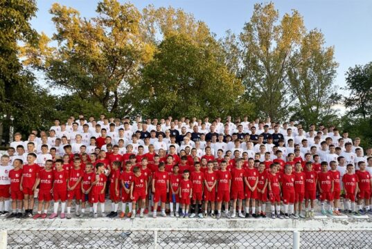 Otvoreni trening mlađih selekcija u novoj opremi Omladinska škola Fk Radnički-Niš 2025-2026