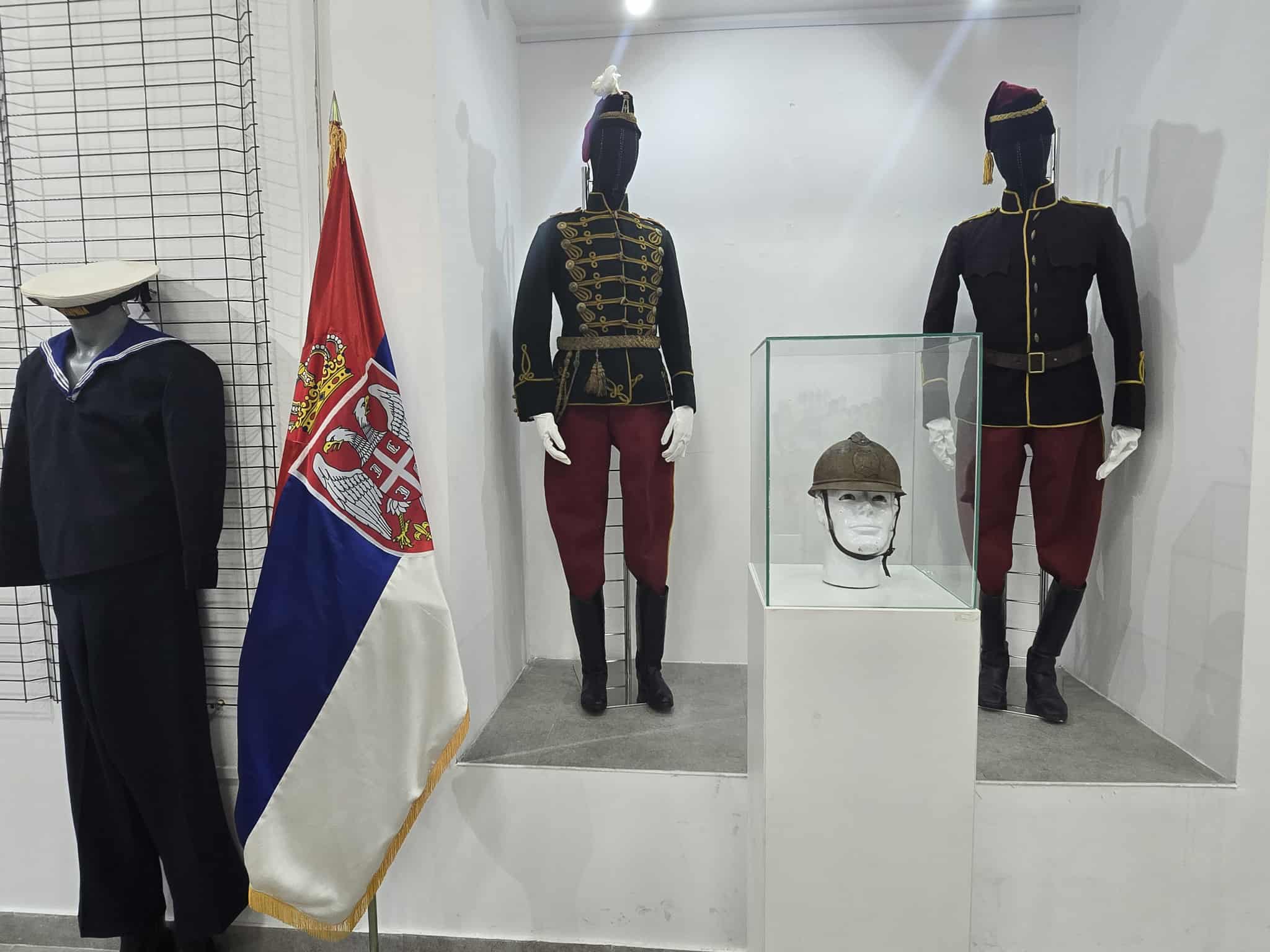 Otvorena izložba o hrabrosti srpskog vojnika