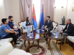 Mladi niški sportisti gosti Gradske kuće posle uspeha na Evropskom olimpijskom festivalu mladih Prijem u gradskoj kući
