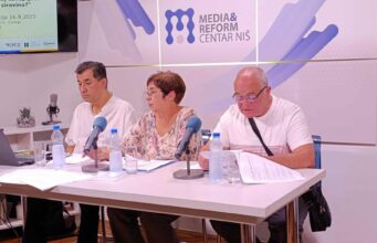 „Gradski rudari” bez statusa radnika. Oko 50.000 ljudi živi od sakupljanja sekundarnih sirovina, a problemi sve veći Tribina - Gradski rudari bez statusa radnika