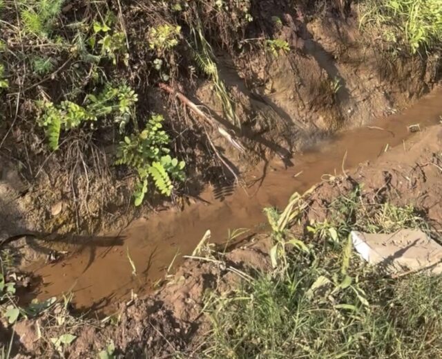 Voda u ulici ulice Vojnika Marka Mladenovića