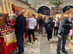 Ukusi tradicije u Niškoj tvrđavi: Održana 17. manifestacija „Naj zimnica” 17 manifestacija Naj zimnica