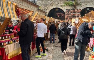 Ukusi tradicije u Niškoj tvrđavi: Održana 17. manifestacija „Naj zimnica” 17 manifestacija Naj zimnica