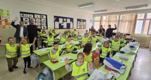 Poklon paketi za sve prvake na teritoriji Gradske opštine Medijana Poklon paketi za sve prvake na teritoriji Gradske opštine Medijana