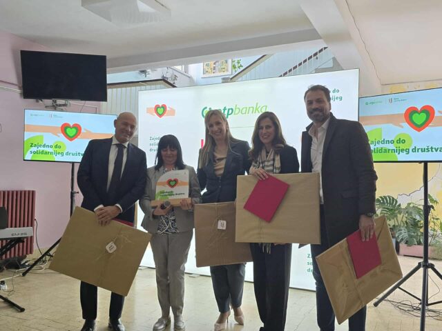 Direktorka Nataša Kaličanin i tim OTP banke