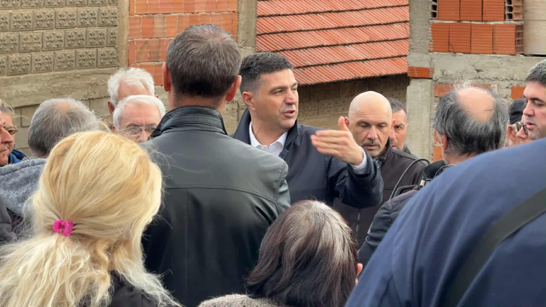 Dragoslav Pavlović sa građanima