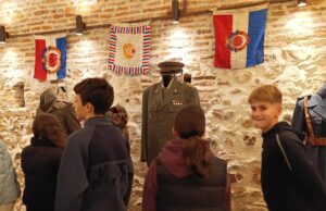 Priče o slobodi: Otvorena izložba o uniformama srpskog vojnika u 20. veku Izložba o uniformama srpskog vojnika u 20. veku