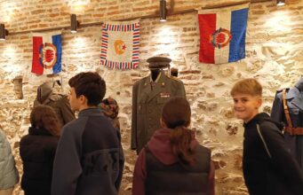 Priče o slobodi: Otvorena izložba o uniformama srpskog vojnika u 20. veku Izložba o uniformama srpskog vojnika u 20. veku