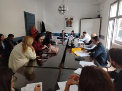 Vlast i opozicija u Nišu po prvi put na istoj strani. Komisija usvojila inicijativu za uvođenje statusa “roditelj-negovatelj” Komisije za socijalna pitanja Grada Niša