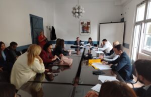 Vlast i opozicija u Nišu po prvi put na istoj strani. Komisija usvojila inicijativu za uvođenje statusa “roditelj-negovatelj” Komisije za socijalna pitanja Grada Niša