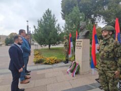 Obeležena 107. godišnjica od oslobođenja Niša u Prvom svetskom ratu Polaganje venaca na spomenik Petru Bojoviću