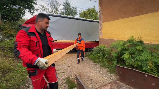 Pomoć porodici Radenković Pomoć porodici Radenković