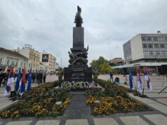 Obeležavanje Dana oslobođenja od Turaka i dodela nagrade “11.januar” u Svetosavskom domu Spomenik oslobodiocima na Trgu kralja Milana