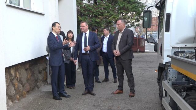 Ambasador Japana uručio autocisternu za vodu Opštini Bela Palanka