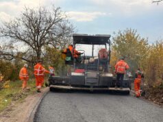 Pri kraju asfaltiranje puta od Čegra prema Donjem Matejevcu Asfaltiranje puta od Čegra prema Donjem Matejevcu
