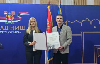 Uručena nagrada „Stevan Sremac” Marku Stojkiću za roman „Deveti život Ane Belinski” Ivana Cvetković i Marko Stojkić