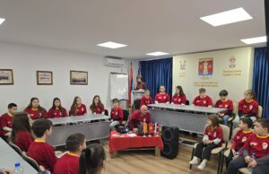 Kviz o makedonskoj kulturi okupio učenike iz šest škola sa juga Srbije Kviz o makedonskoj kulturi